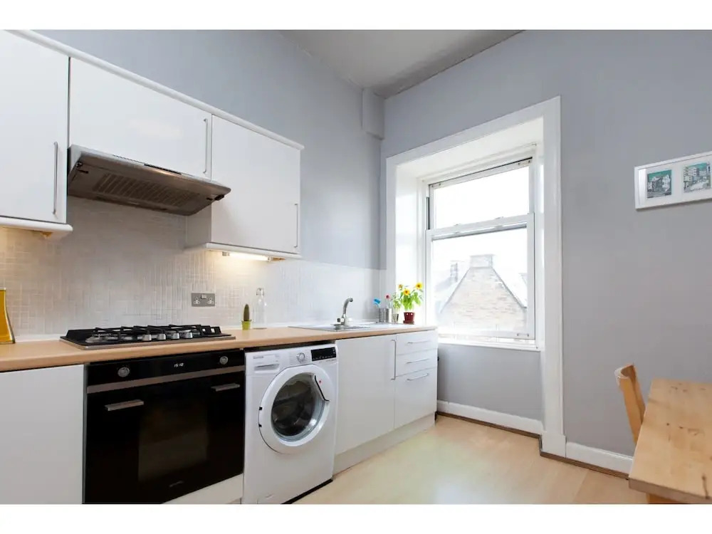 Stylish/spacious/central! Fab Festival Flat For 4