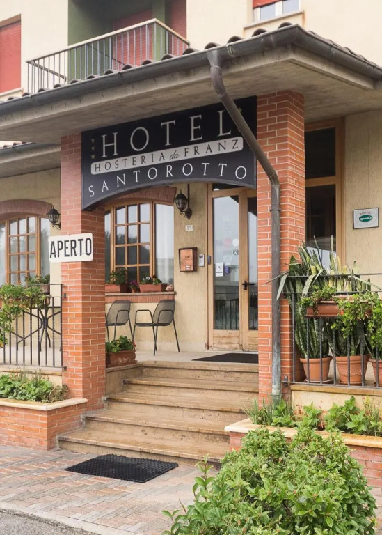 HOTEL SANTOROTTO di FABIO TERROSI