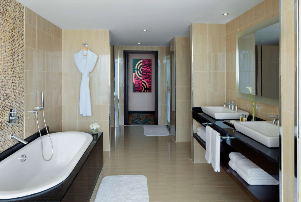 Pearl of Africa Hotel