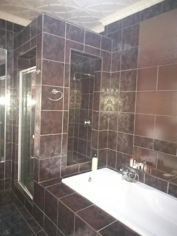 Naisars Apartments Primrose,Johannesburg