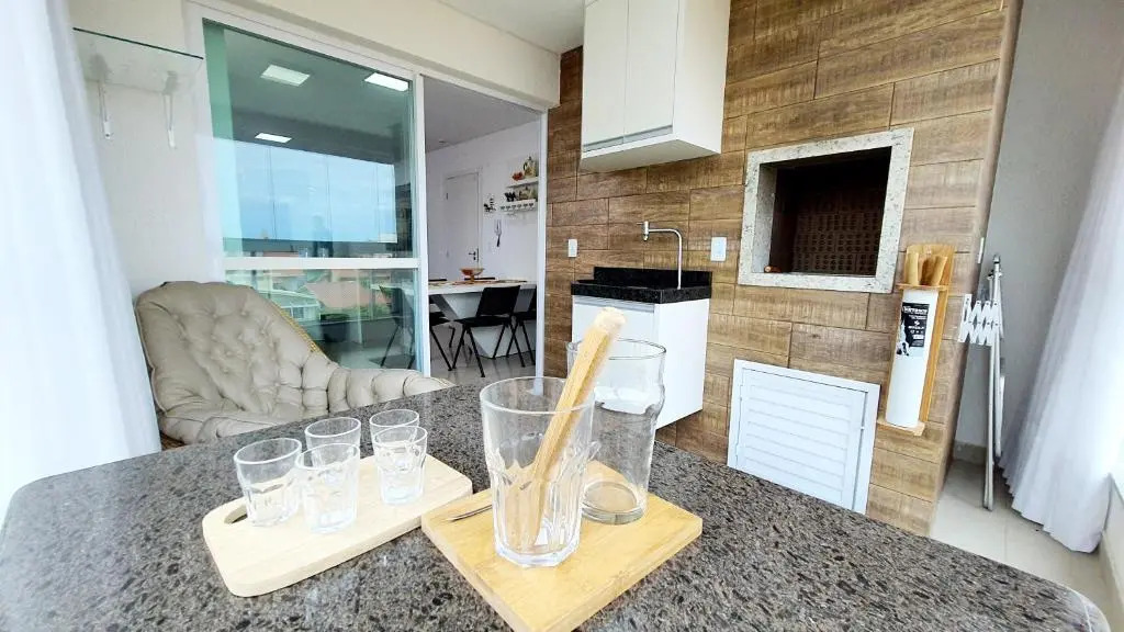Residencial Renata - Apartamento na Praia de Palmas - 3 dormitórios a 300m da Praia