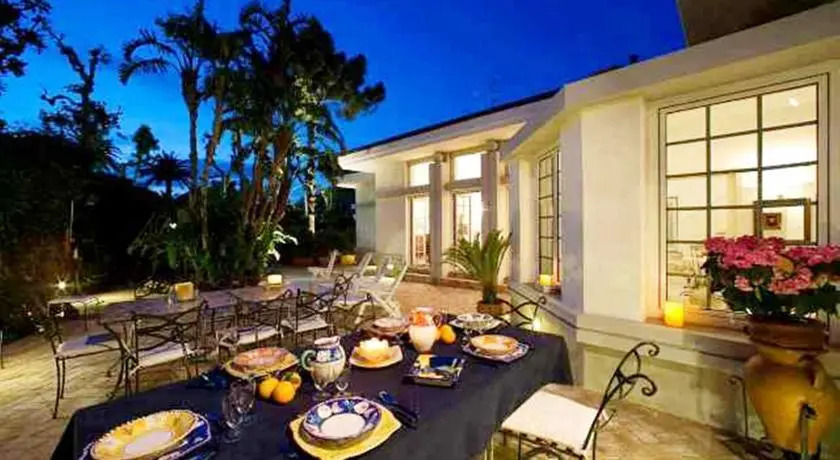 Villa Lux