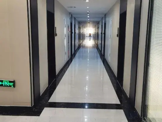 Phoenix Shuicheng Holiday Hotel