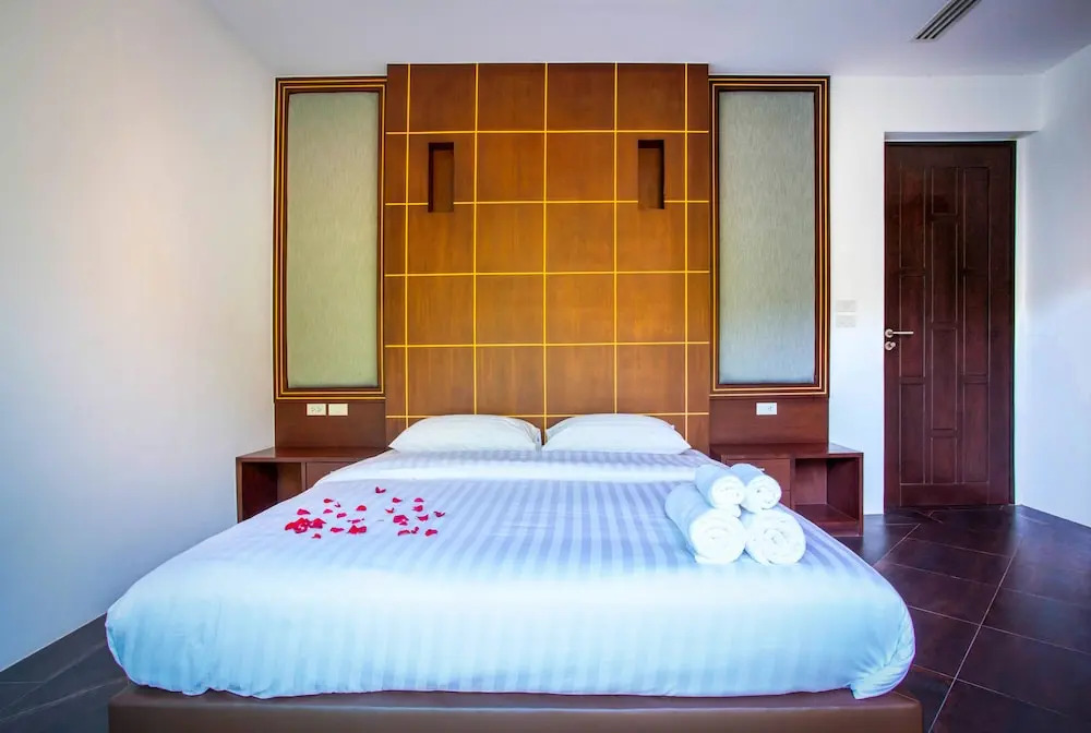 Luxury Pool Villa Kamala