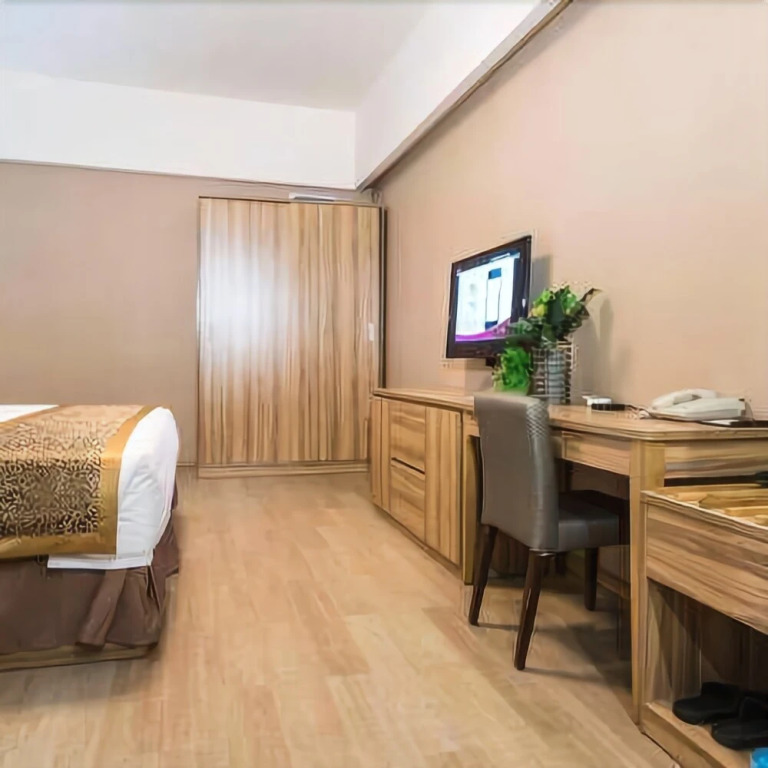 Kangquan Yunhai Hot Spring Hotel