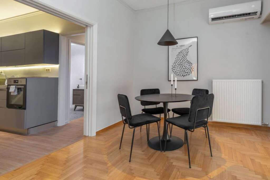 2B · The Beehive Apartment Athens 2B