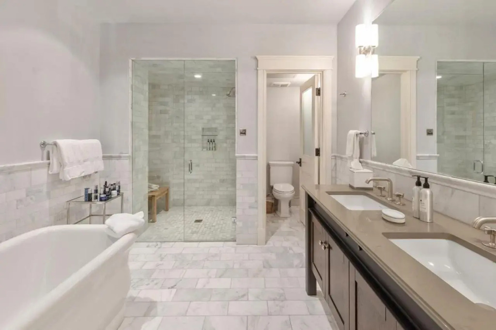 Auberge Residences At Element