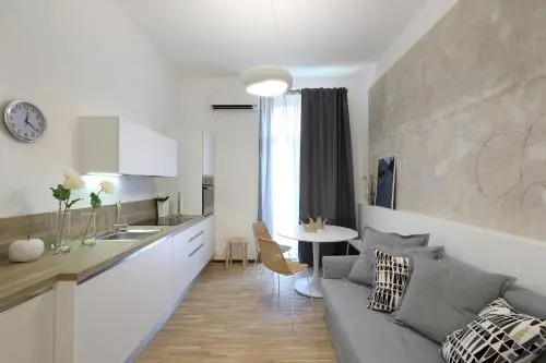 White Home Roma