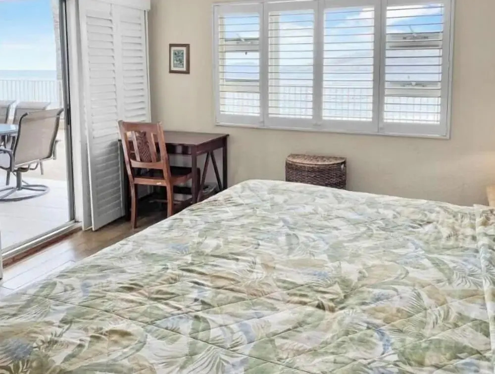 Menehune Shores, #210 3 Bedroom Condo by RedAwning