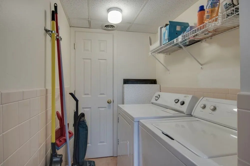 Rainbow 1109 - 2 Br Condo