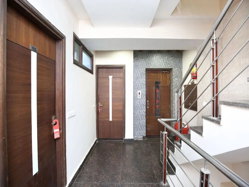 OYO 16829 Hotel City Night