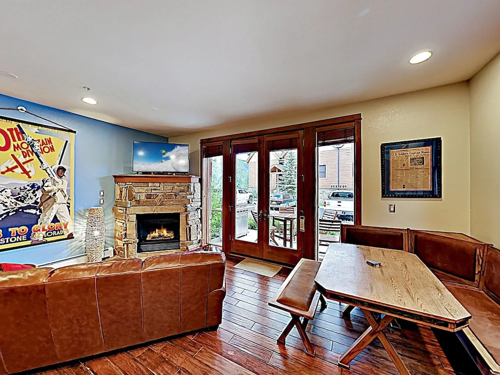 New Listing! Antlers Gulch Gem W/ Hot Tub 2 Bedroom Townhouse
