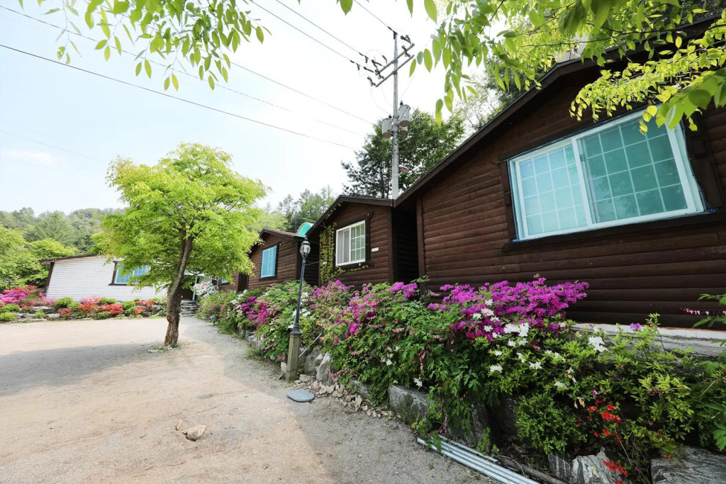 Gapyeong Ihwachon Pension