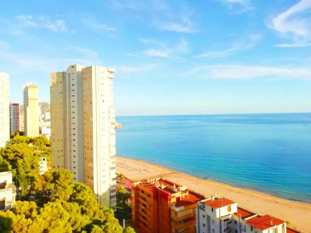 Pintor Sorolla Beach by Agencia Poniente