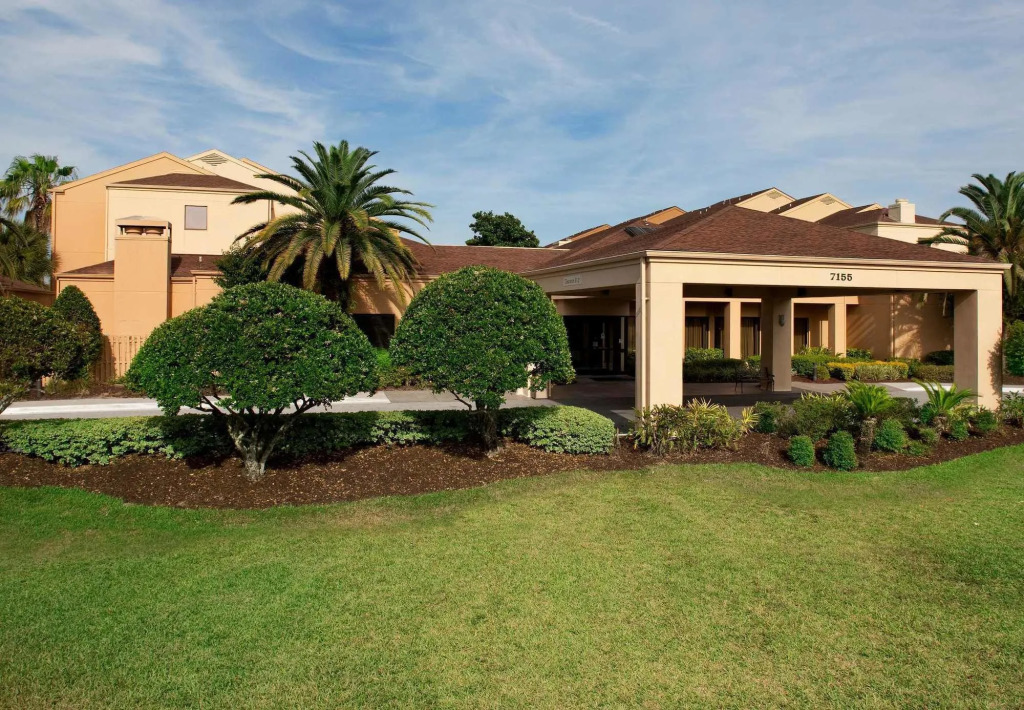 Courtyard by Marriott Orlando Airport