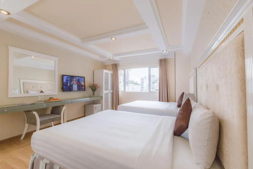 Dyn Opera Hotel