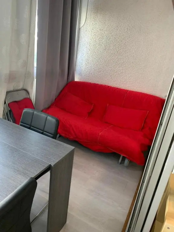 Studio Cabine Dans Residence Avec Piscine