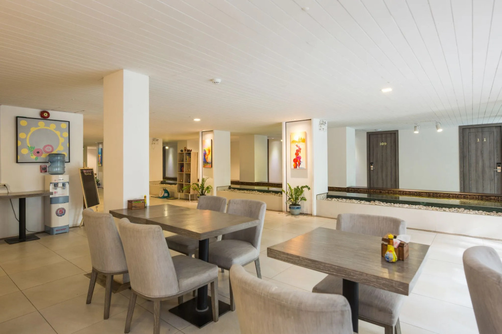 B2 Riverside Premier Resort