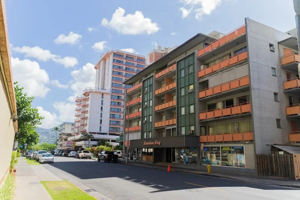Budget Friendly 1bd/1ba Unit Near Int' Marketplace