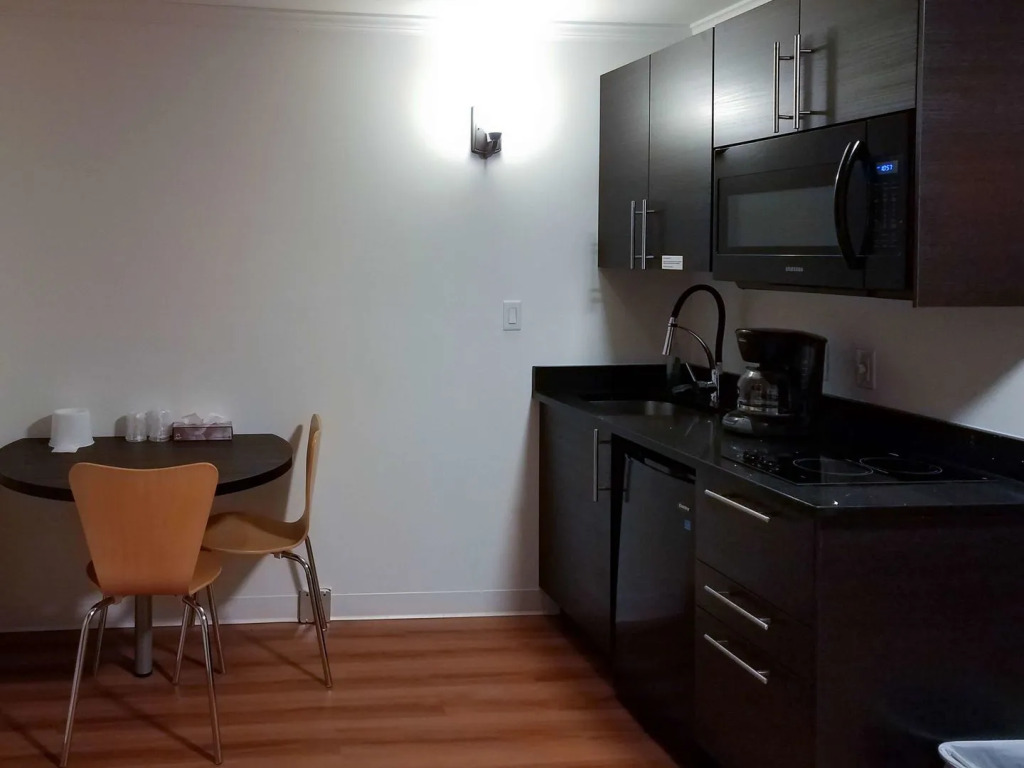 Motel 6 Cranbrook