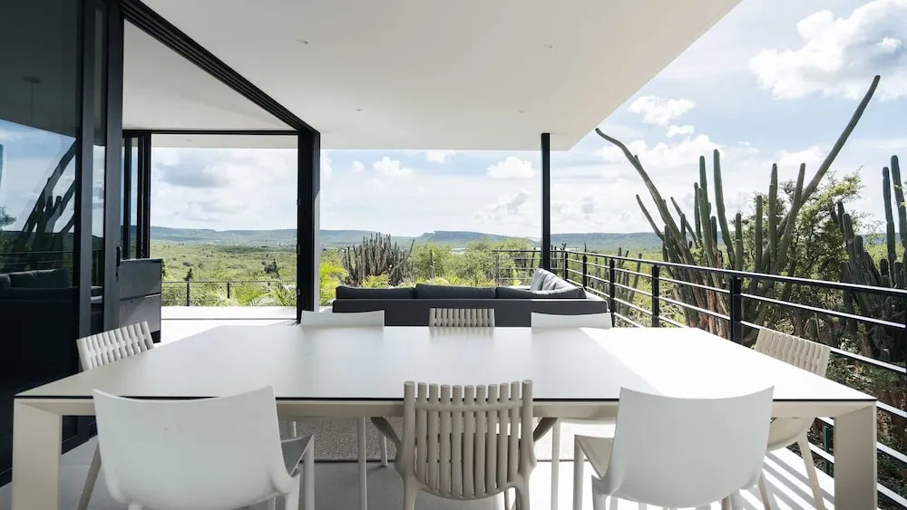 Villa Solara Cove Modern Design Luxury Nature