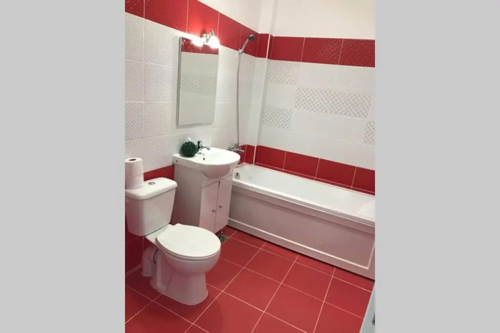 Apartament cu 2 camere, spatios si confortabil.
