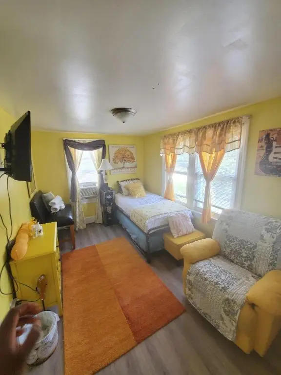 Bright Cozy Room Peaceful Dover Stay