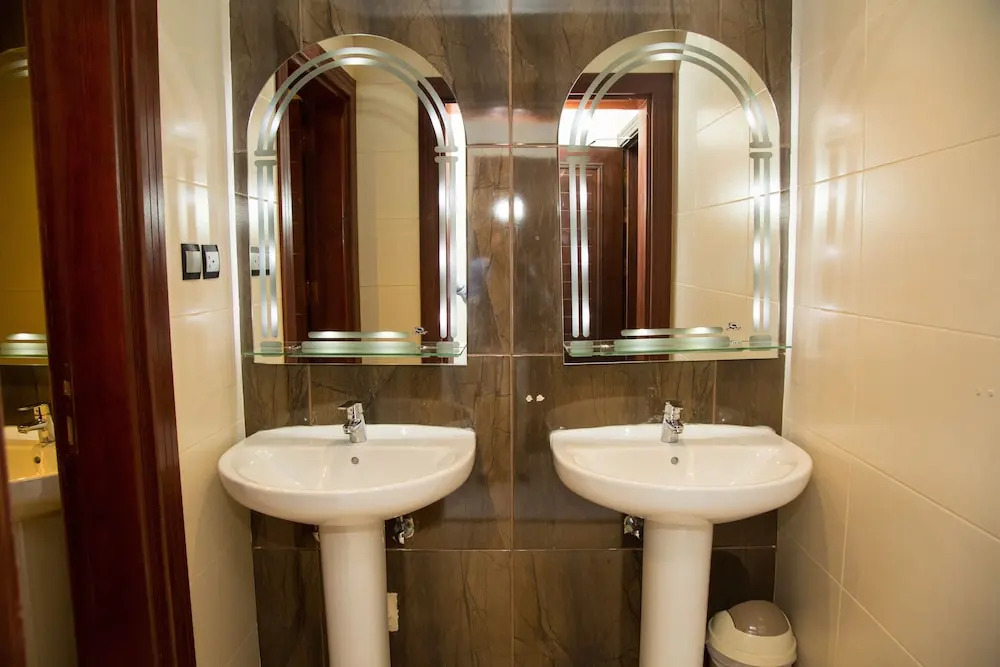 Oasis Rise Hotel Apartments