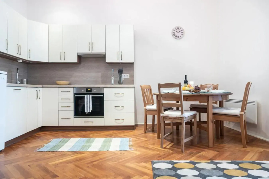 DOB50 spacious apartment - 2 separate bedroom, 4 people, AC, WIFI
