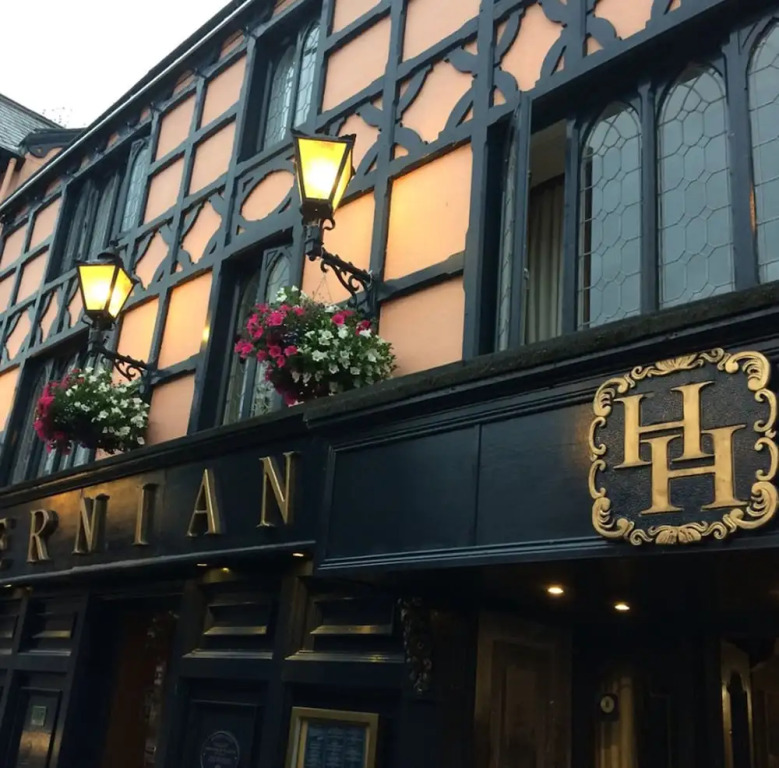 Hibernian Hotel & Leisure Centre