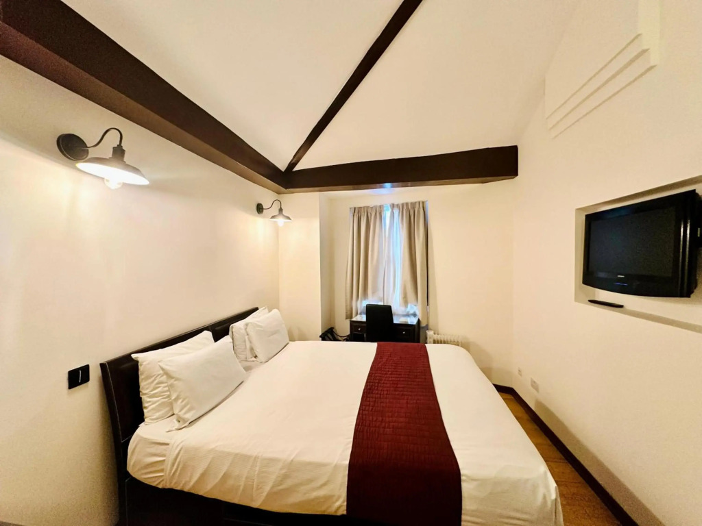 The Royale Chulan Hyde Park Hotel