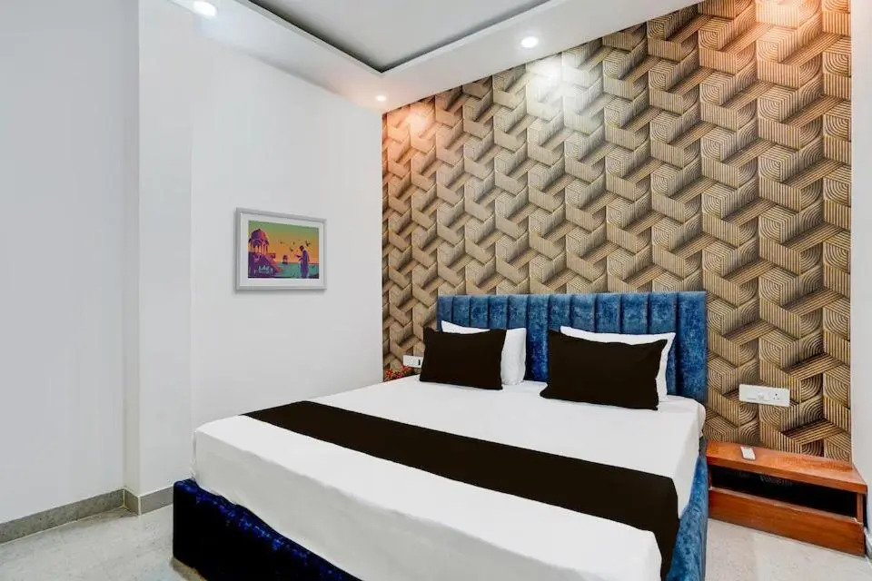 Siddhi vinayak inn