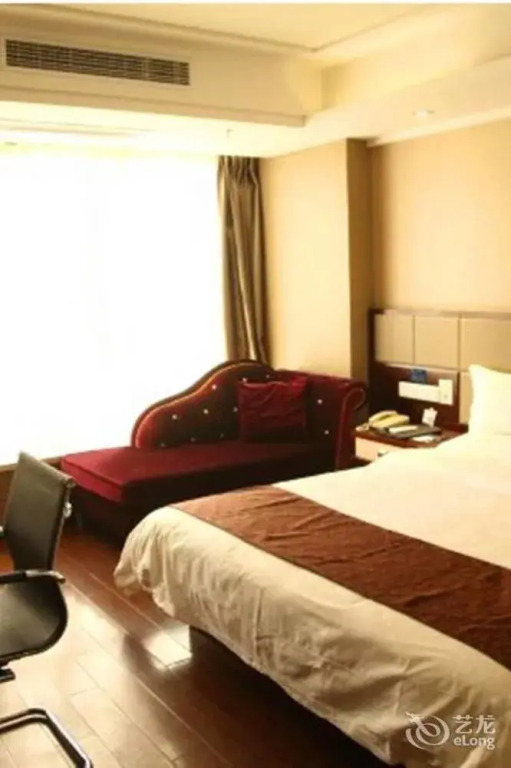Starway Hotel