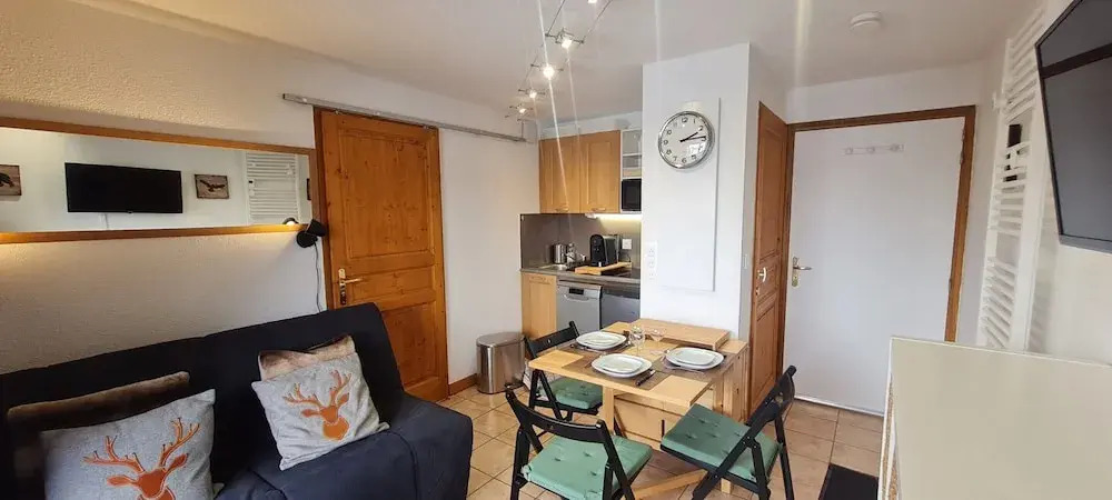 Cozy Apartment Near Ski Slopes