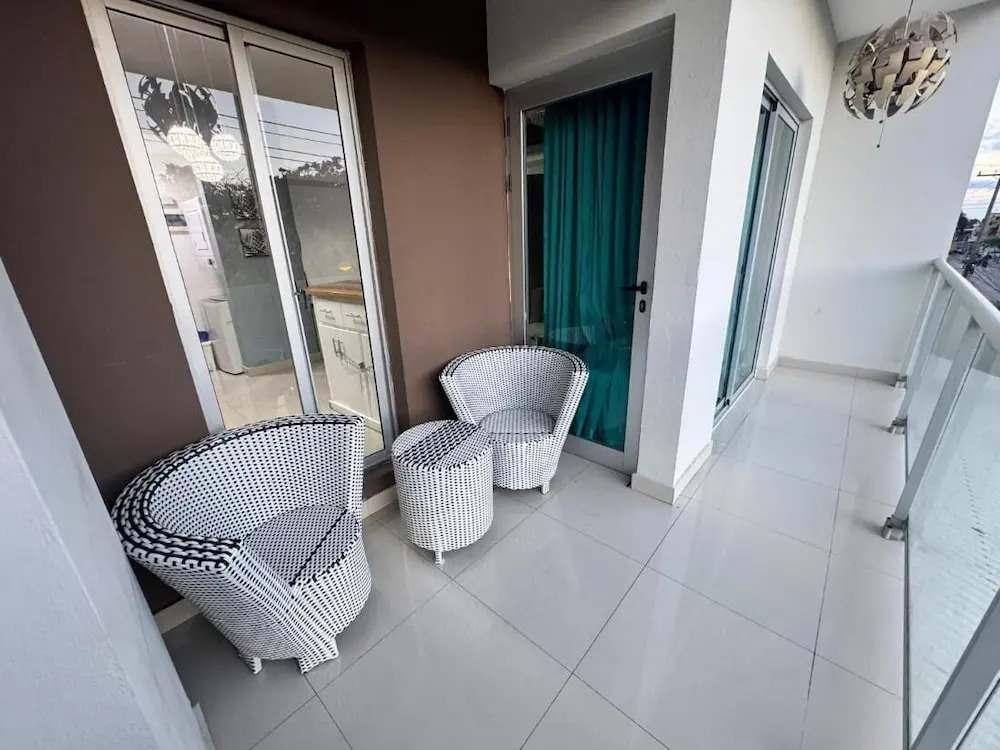 Modern Beach Apartment Pool Balcony 4min Walk to Boca Chica Beach