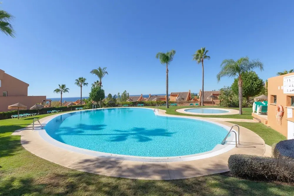 Los Lagos in Elviria