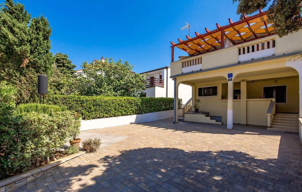 Amazing Home in Mandre With Wifi and 1 Bedrooms