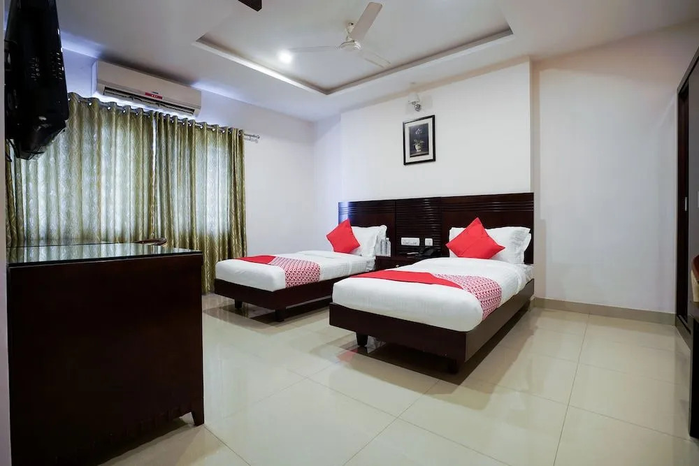 OYO Flagship 18828 Swagath Residency Kondapur