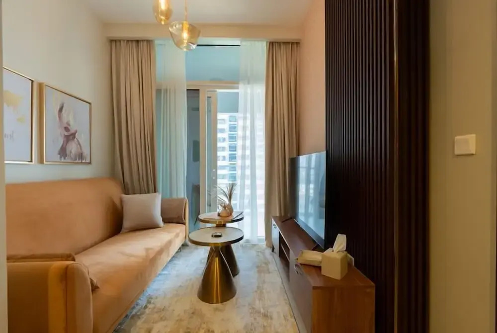 Burj Khalifa View - High Floor 1BR Apt