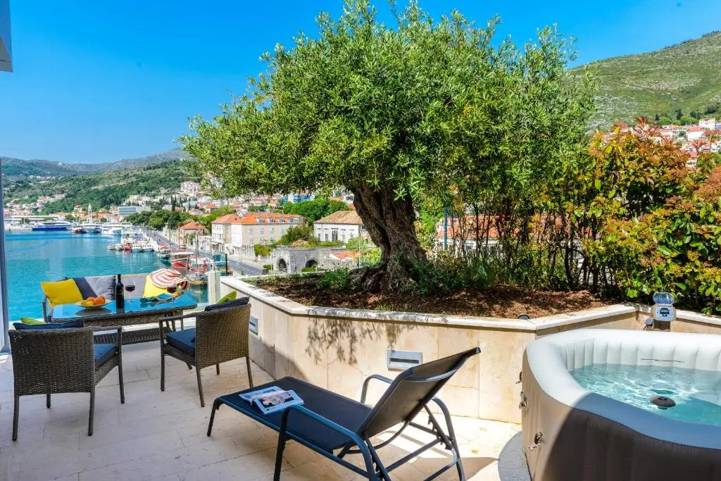 Adriatic Deluxe Apartments