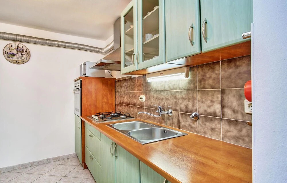 Beach Front Home In Mali Losinj With Wifi