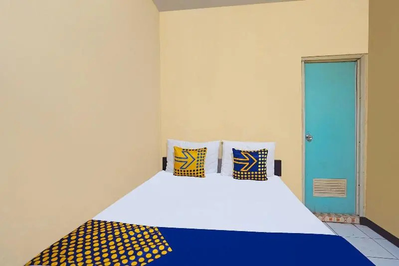 Spot On 91695 Hotel Benteng Portugis
