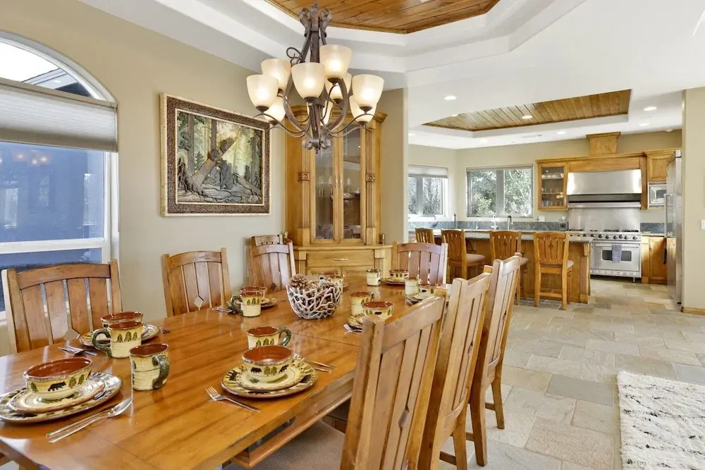2178-sunset Ridge Villa 5 Bedroom Home by RedAwning