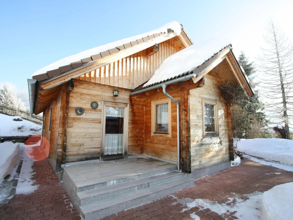 Charming Chalet in Hohentauern near Ski Lift