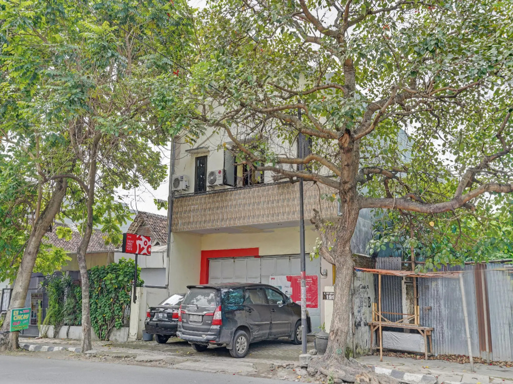 Dhoho Family Guest House by Oyo Rooms