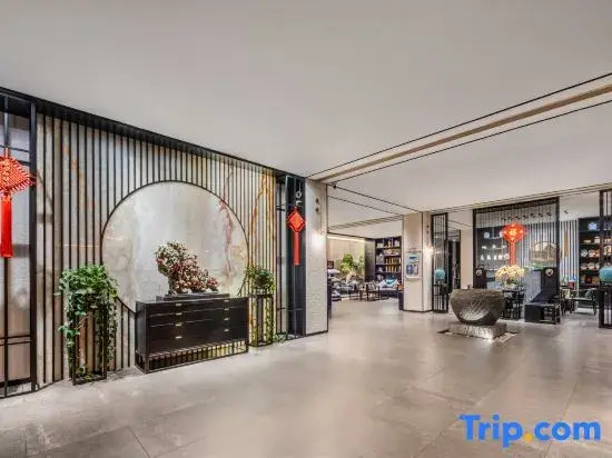 Yunny Hotel (Kunming Railway Station Wanda Square store)
