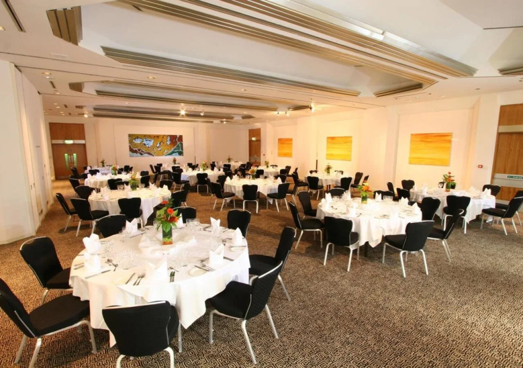 Beales Hotel