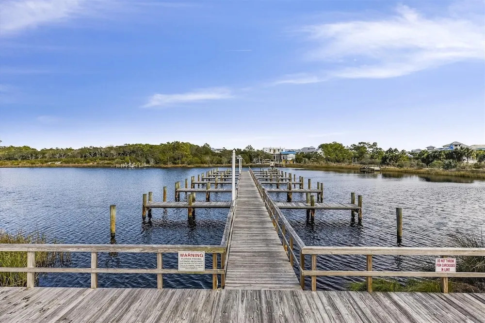 Pinnacle Port A502 - Updated 3 Bedroom . Free Fun! Boat Ramp Access! Condo by RedAwning