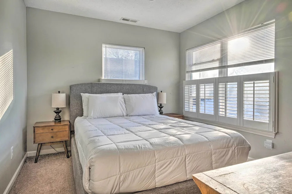 Cozy Indianapolis Home w/ Private Hot Tub!
