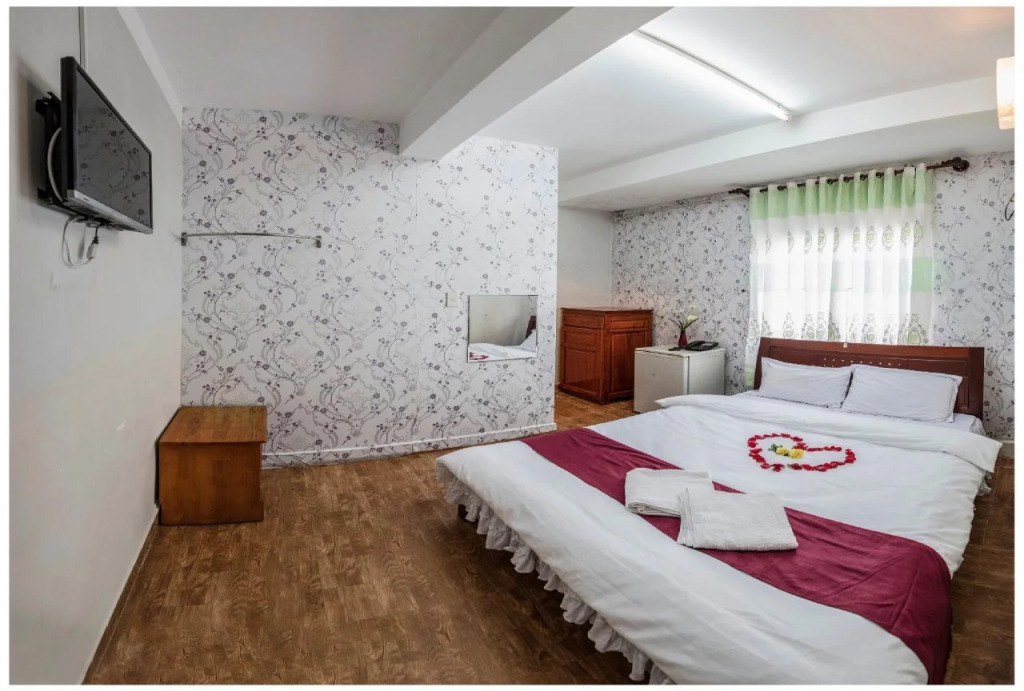 NGỌC BẢO CHÂU HOTEL